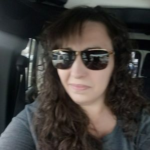 Meet your Posher, Dixie